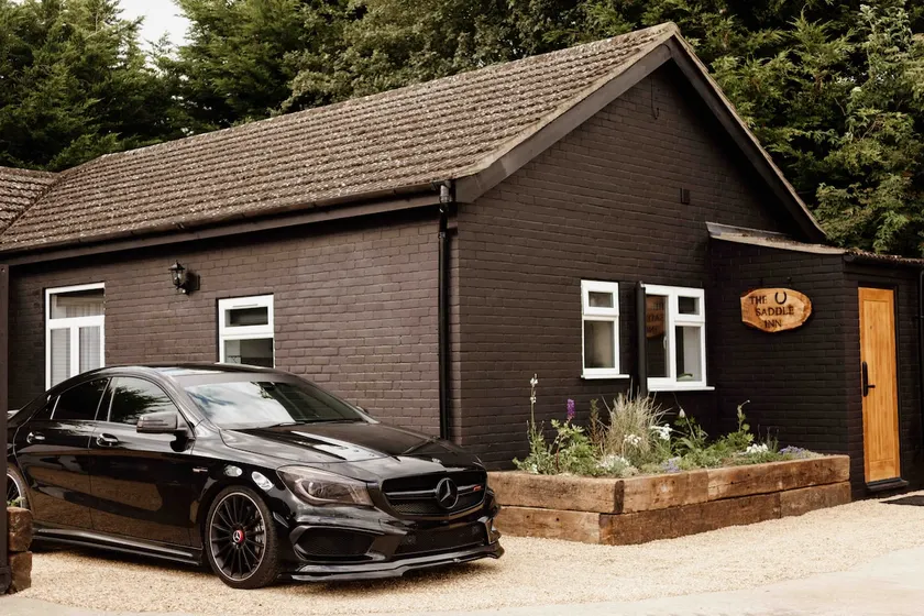 The Saddle Inn, Snetterton Circuit - Image 1