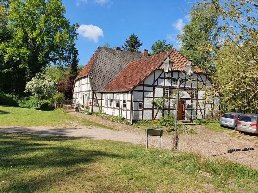The old school house - Image 1