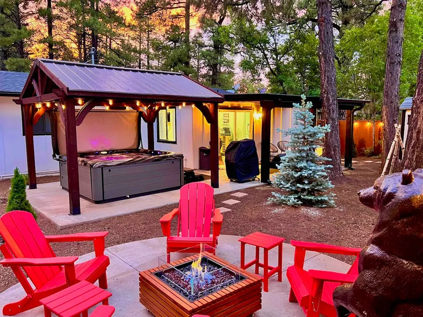 Centrally Chic Bear Bungalow with AC & Hot Tub - Image 1