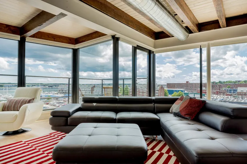 Waterfront Two Master Suite Penthouse with Rooftop - Image 1