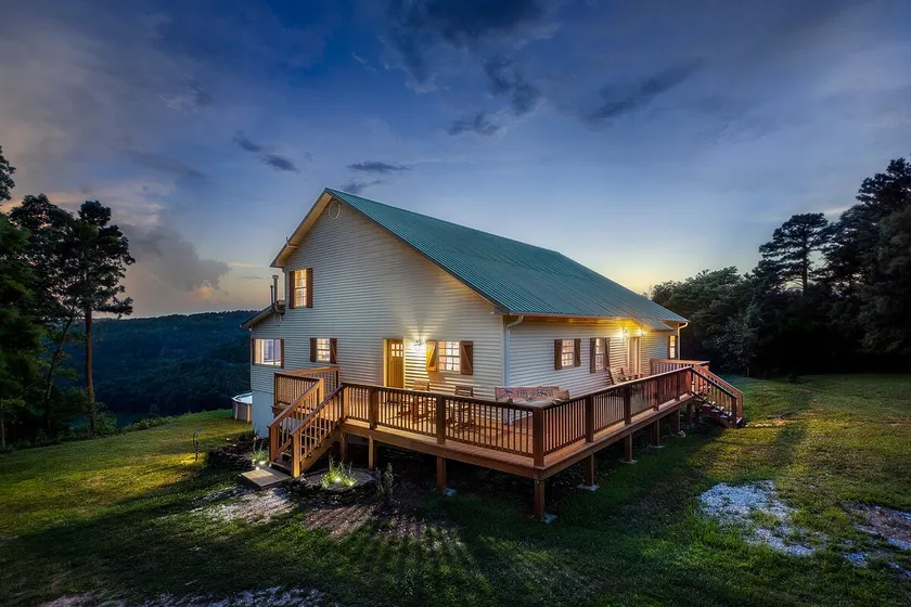 The Perch Family Cabin|Sleeps 18 |Pool + Hot tub with a View - Image 1