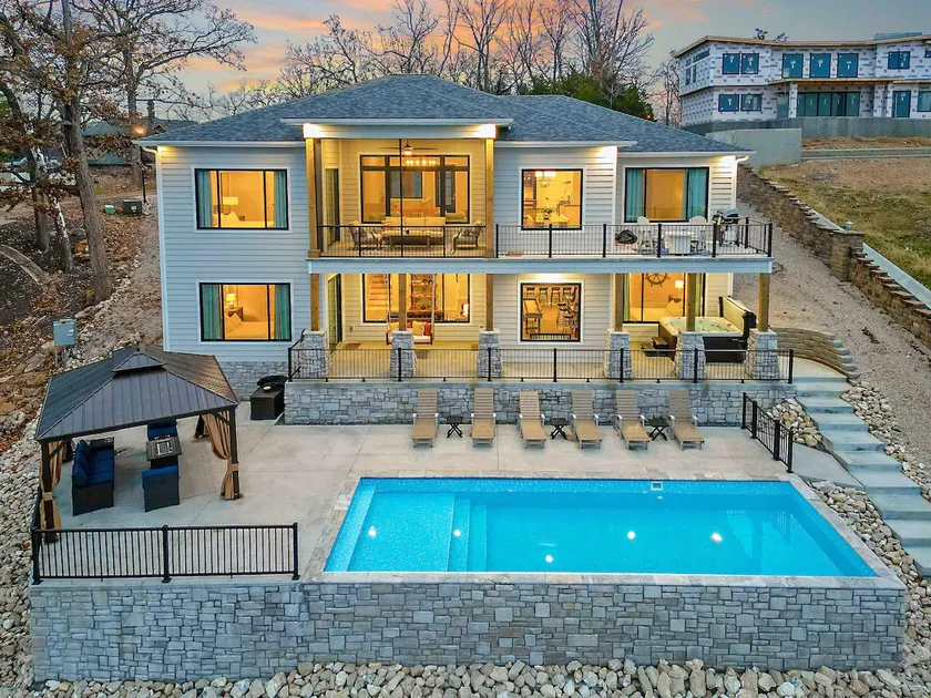 Luxury Lake House Private Pickleball Ct & Pool - Image 1