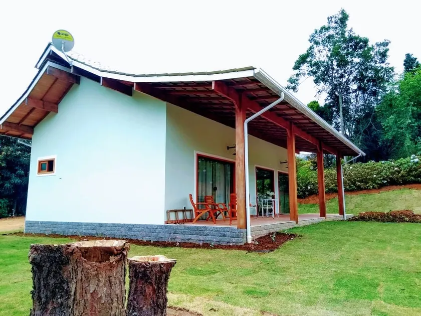 COPO DE LEITE BUNGALOW (front Pedra Azul) - Image 1