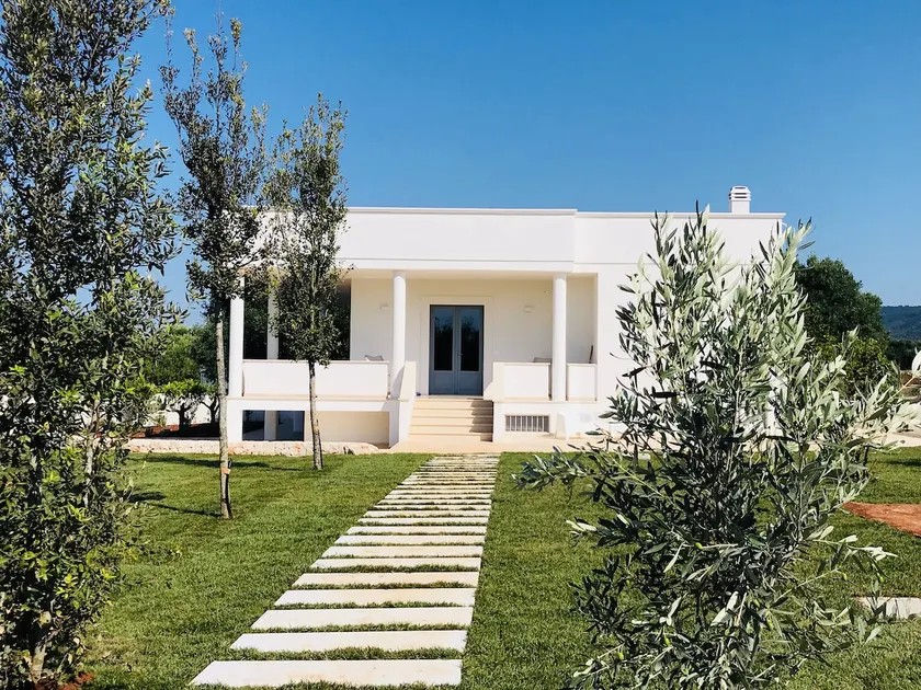 Villa i Apulien med havudsigt i fantastisk landskab - Image 1