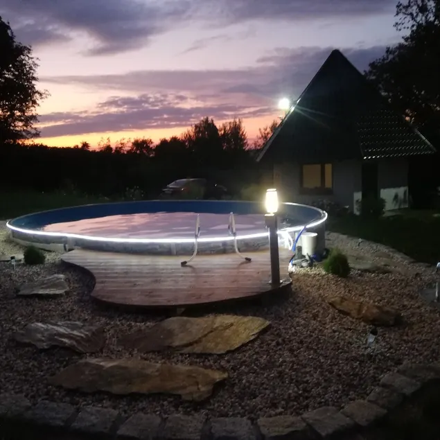 Cottage with pool, bathtub, fireplace in Dębowy Gaj - Image 1