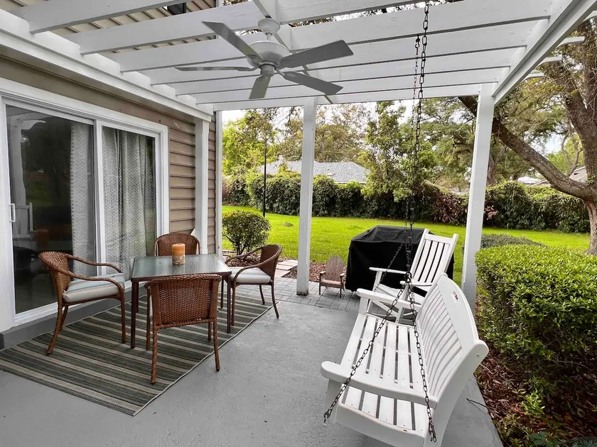 Beach Village Pool - remodeled Townhouse - Image 1