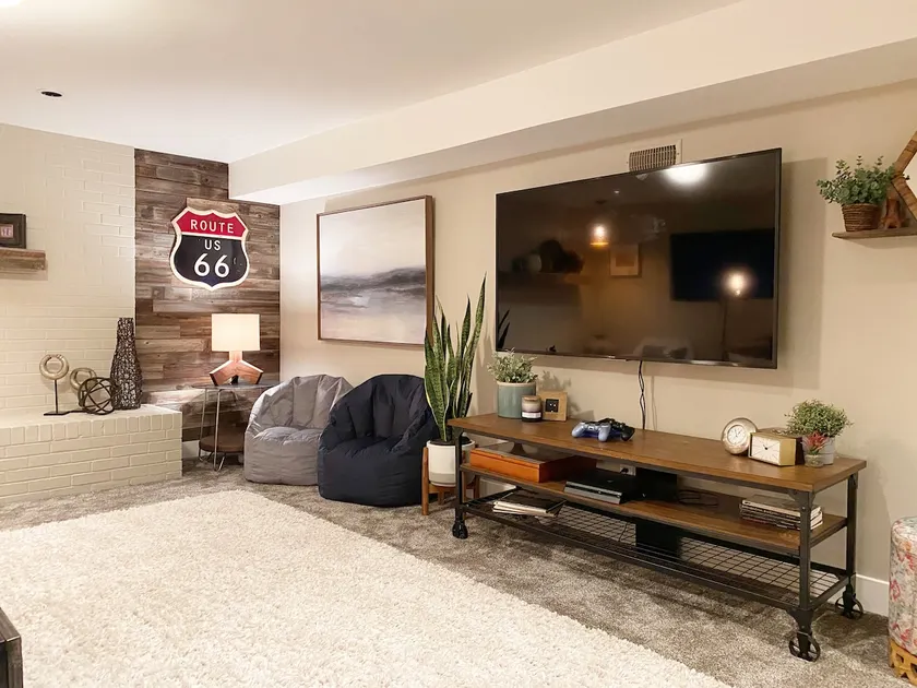 Newly Remodeled. Private Hot Tub! - Image 1