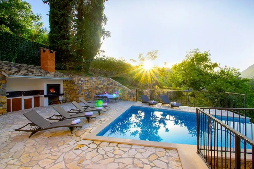 Lux villa,  heated infinity salt water pool, sauna, whirpool, close to the sea. - Image 1
