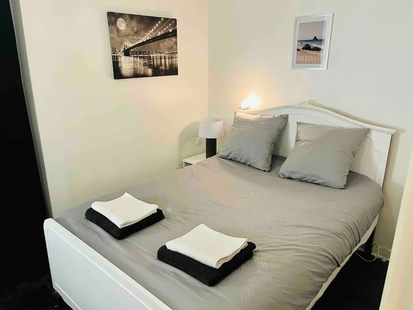 BAJON - Cozy Apartment, Downtown - Image 1