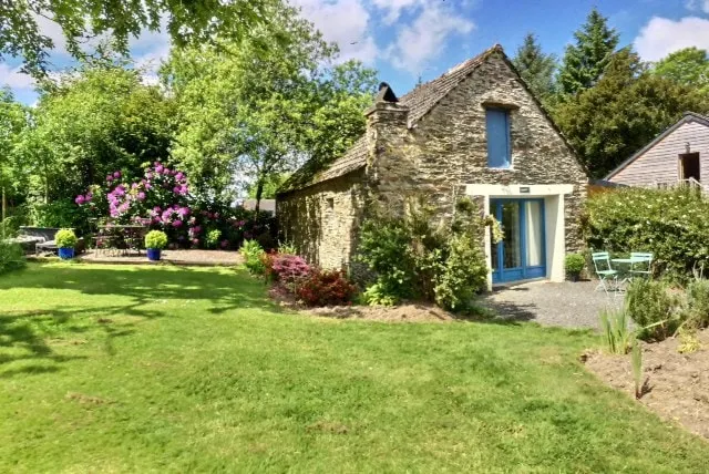 Hayloft at Kergudon Gîtes, Couples' gîte with pool - Image 1