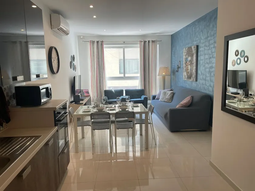 Modern Apartment in the Heart of Saint Julian's - Image 1
