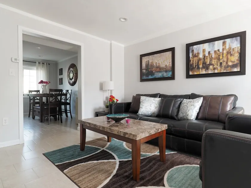 Charming Sup. Clean 2 Levels Townhouse, up graded! - Image 1