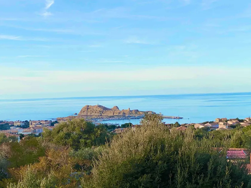 Mareva F3 apartment with sea view - Image 1
