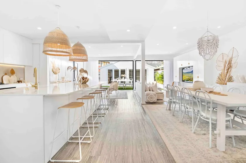 Luxury Urban Oasis - Image 1