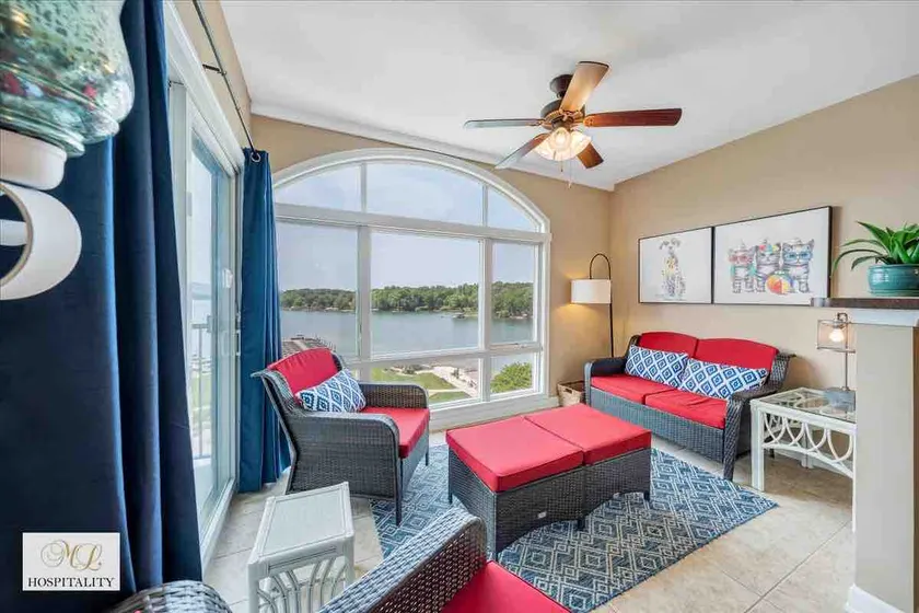 Pointe 3 Bedroom Lakefront Condo #142 - Image 1