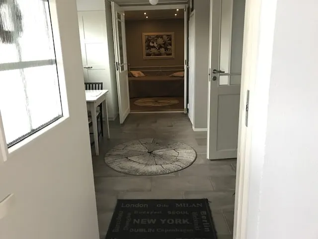 A lovely little place to stay with a relaxing sauna - Image 1