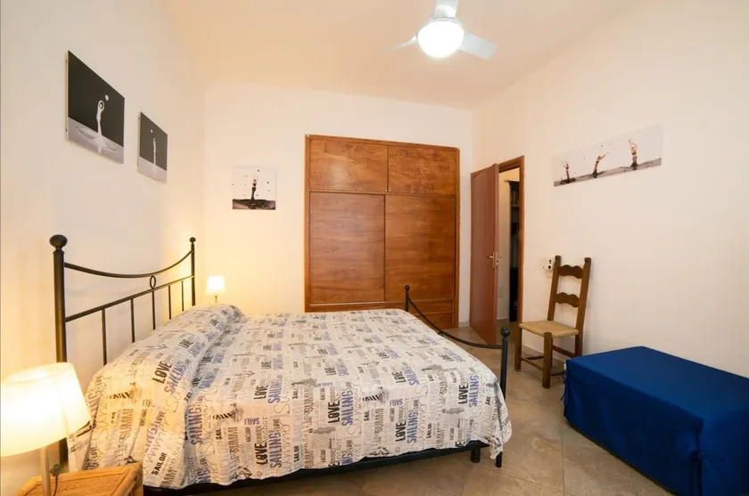 Apartment in the center a few km from the beaches - Image 1