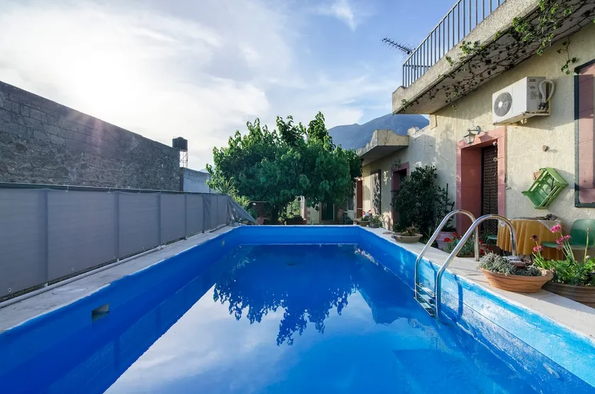 Zaros! Cozy stoudio with pool!Incl.Breakfast+Taxes - Image 1
