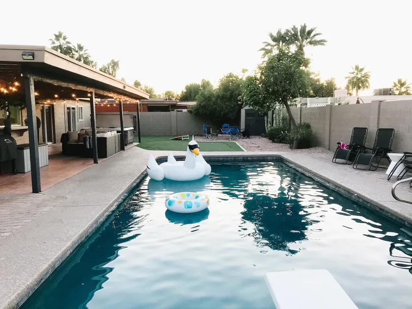 Beautiful Spacious 4 Bedroom Home - Image 1