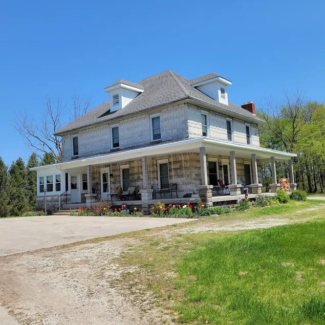 Oak Grove Place (2 King Beds and Chair Lift) - Image 1