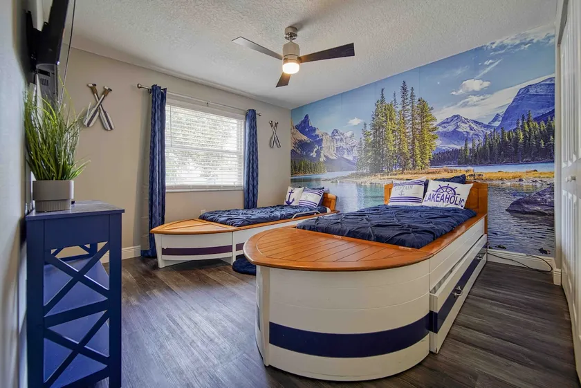 Stylish Lake home with HUGE POOL, Arcade with PS5,and Theater Just 5 min from Legoland - Image 1