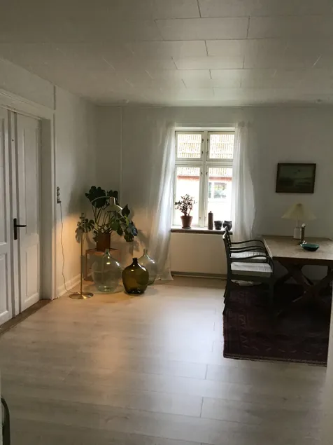 Cozy house with garden and terrace - Image 1