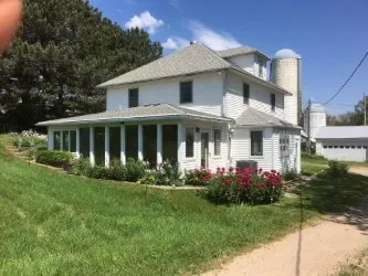 FarmHouse Inn: Home away from Home! - Image 1