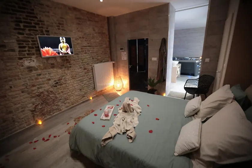 ❣️Private Suite❣️ with Jacuzzi and Hammam - Image 1