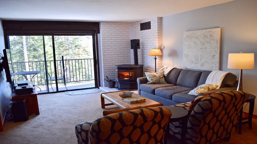 Beautiful Lake Tahoe Area Condo In Alpine Meadows - Image 1