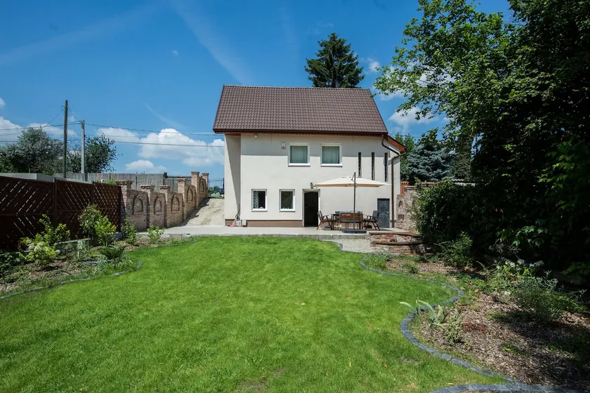 Guesthouse for Paddle - Image 1