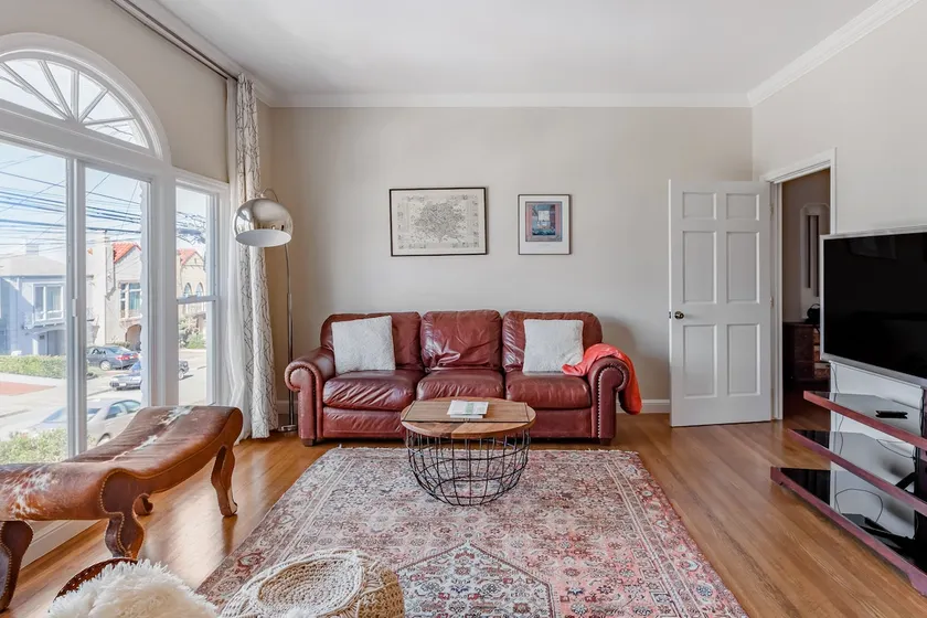 Explore Golden Gate Park from a Sophisticated Home - Image 1