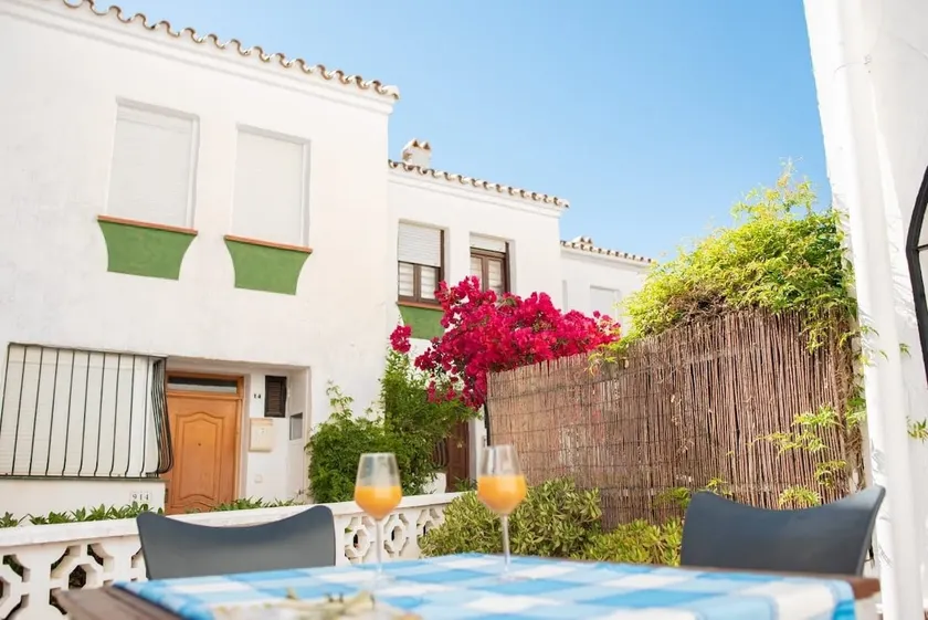 Casa Sol & Gardens. - Image 1