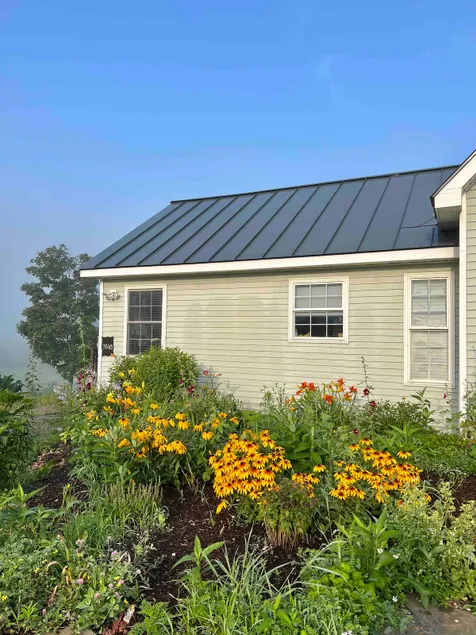 Cozy Country Getaway in Essex - Image 1