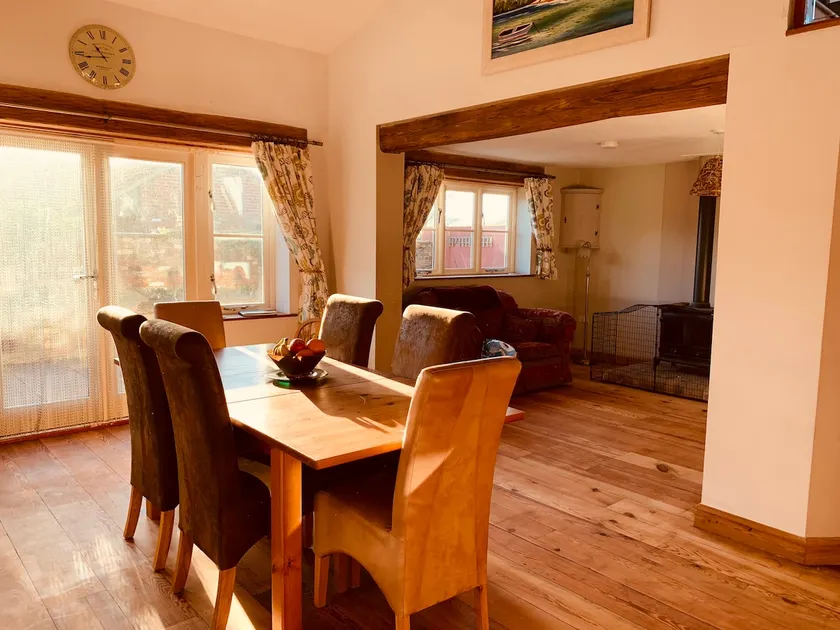Luxury barn conversion on a real Lincolnshire farm - Image 1