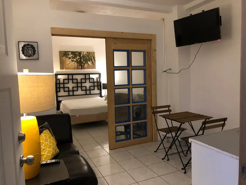 Small apartment, excellent location, Otay, 5minGarita - Image 1