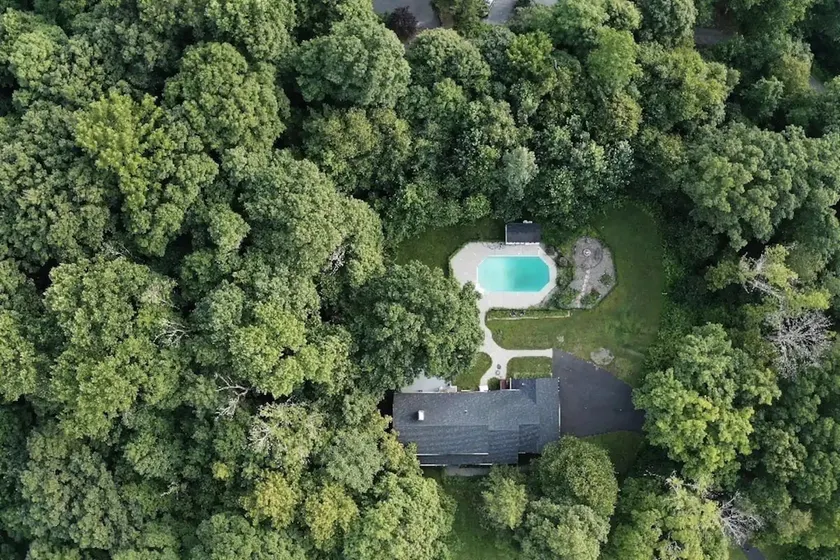 Private Retreat w/Pool, Hot Tub & Fire Pit, Perfect for Groups! - Image 1