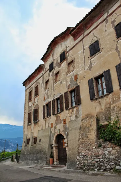 Apartment in the 17th-century Maso - Image 1
