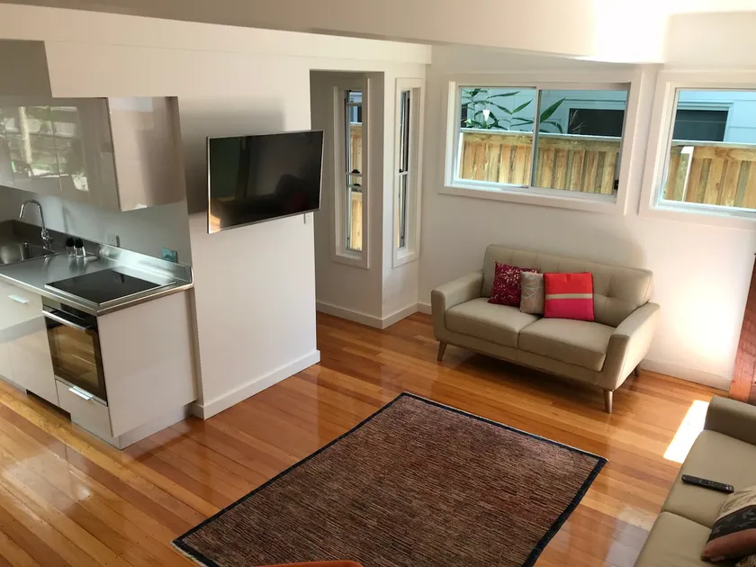 B&Ts Greenslopes Tranquil Retreat - Image 1