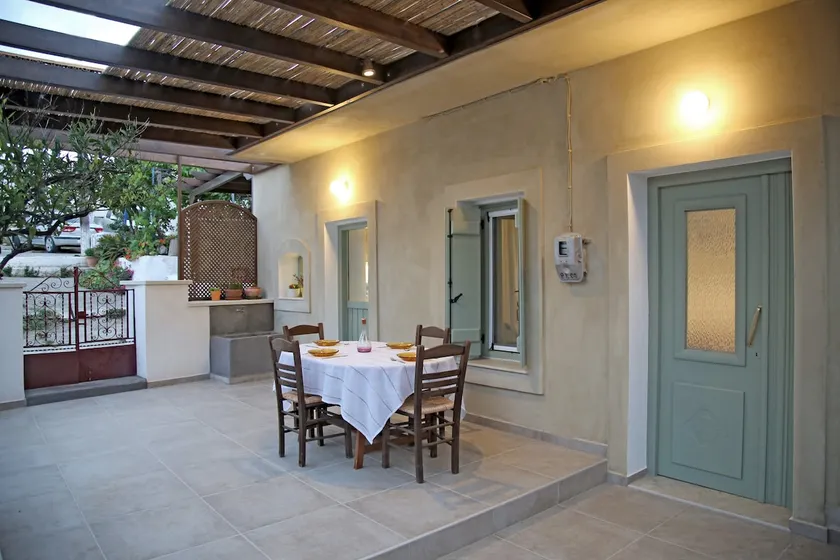 Mandarini House - Image 1