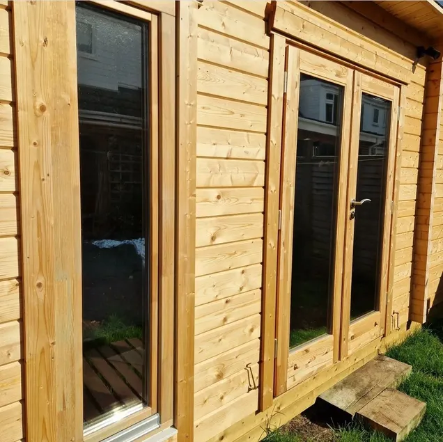Wood Cabin near the Vale - Image 1
