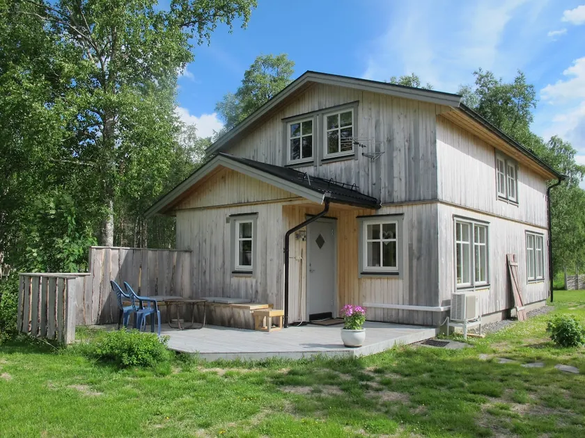 Single house, 4 bedrooms, 7 persons, 2 bathrooms - Image 1
