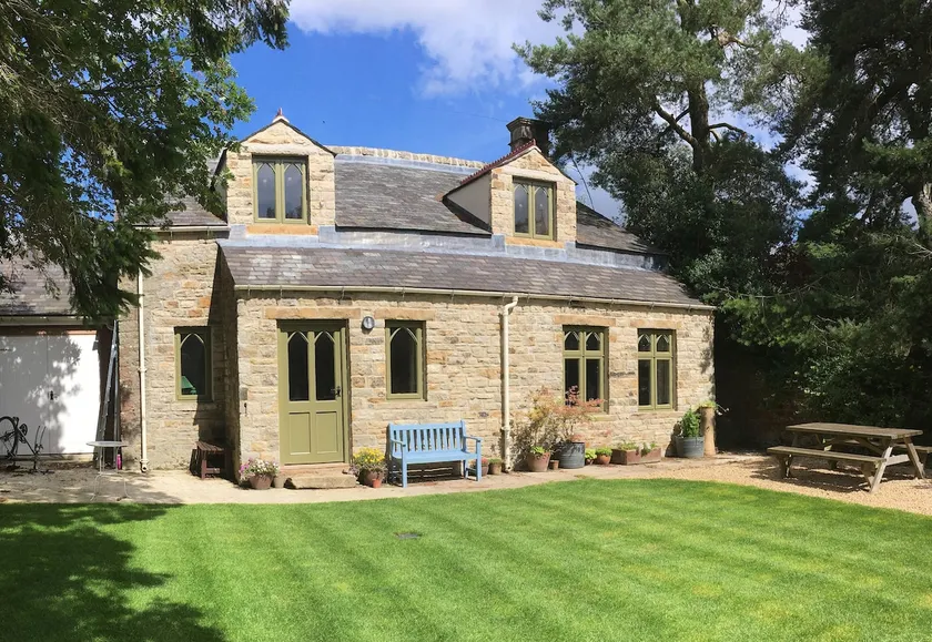 Garden Cottage in tranquil North Pennine valley - Image 1