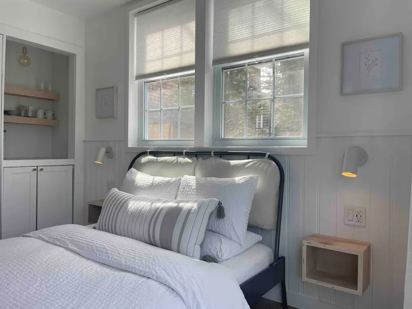 The Greenport Suite—private entry + near the beach - Image 1