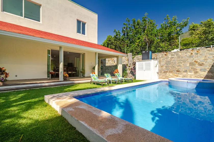 Maylu Residence - Image 1