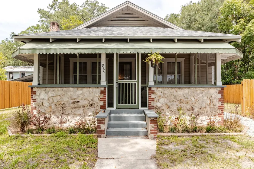 GNV Chert House 1.5 miles to UF 3 miles to Shands - Image 1