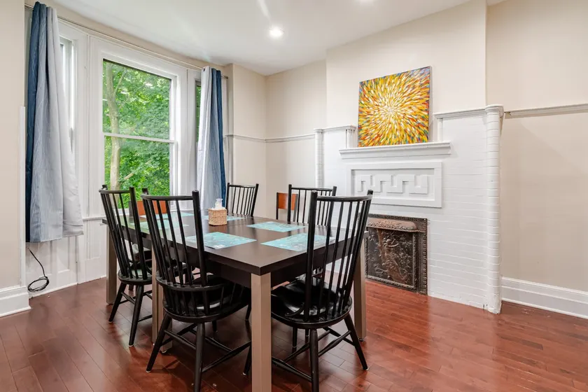 Spacious 3BR | RPI & Troy | Cafe | Games - Image 1