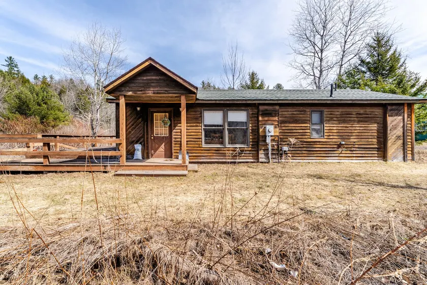 Cozy 3-bedroom cottage in Hunter, NY - Image 1