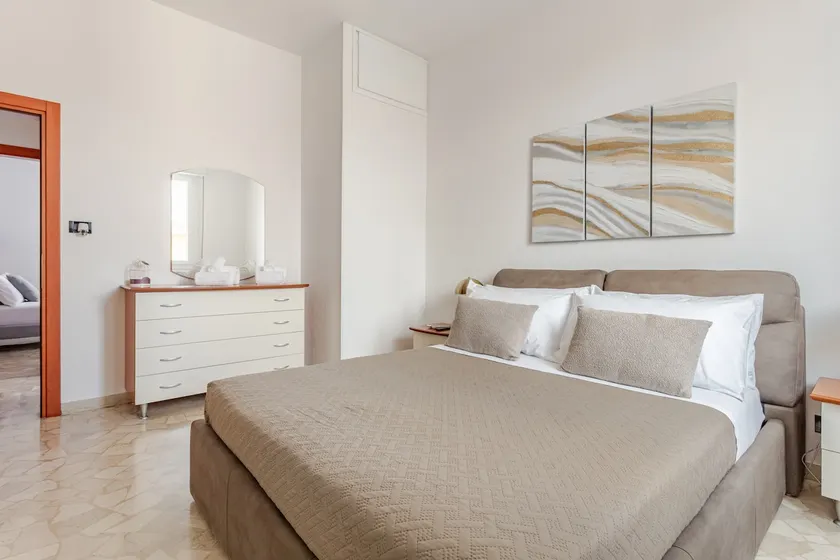 2 bedroom apartment BO - Image 1