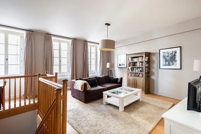 Charming house in Burgundy - Image 1
