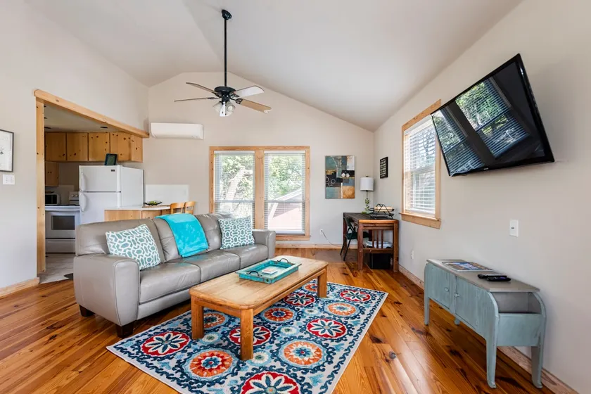 Private, cozy loft near Austin, TX! - Image 1